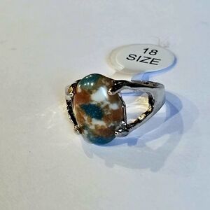 EUROPEAN STYLE POLISHED CABECHON CASUAL TO DRESS TO IMPRESS NEW SIZE 8 RING
